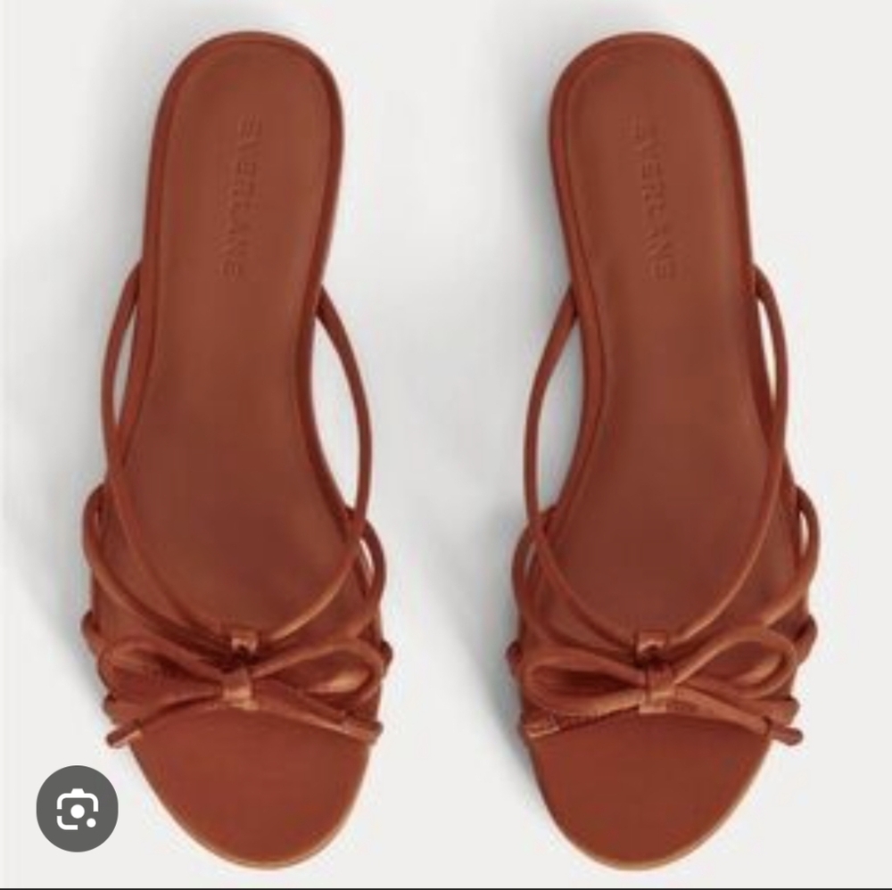 🆕EVERLANE The Bow Sandal